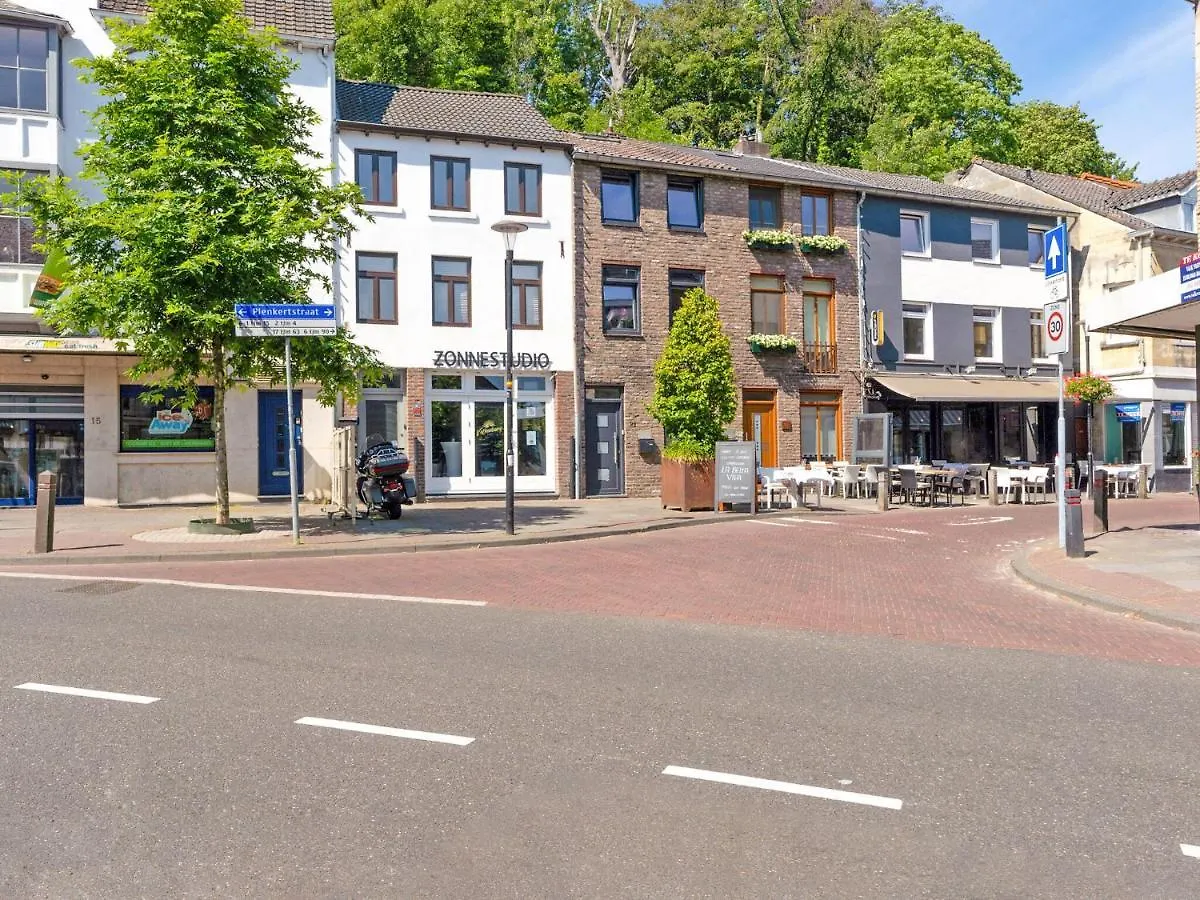 Apartment Alluring Holiday Home In Valkenburg With Garden Valkenburg aan de Geul